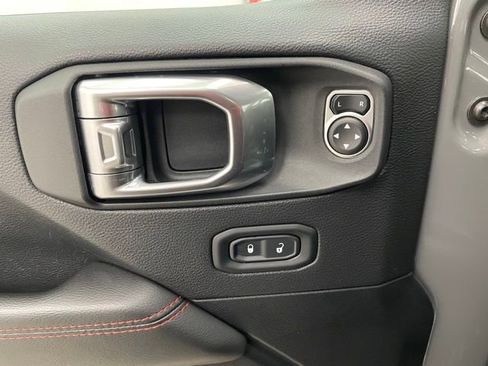 Used 2021 Jeep Gladiator Rubicon image 10