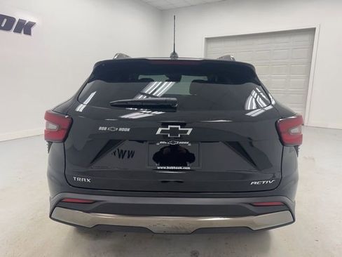 New 2026 Chevrolet Trax ACTIV w/ Sunroof Package image 6