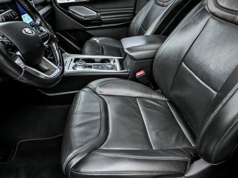 Used 2021 Ford Explorer Platinum w/ Equipment Group 601A image 14