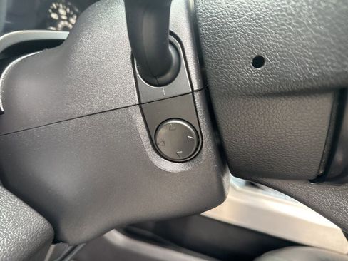 Used 2018 Ford F150 Platinum w/ Equipment Group 701A Luxury image 14