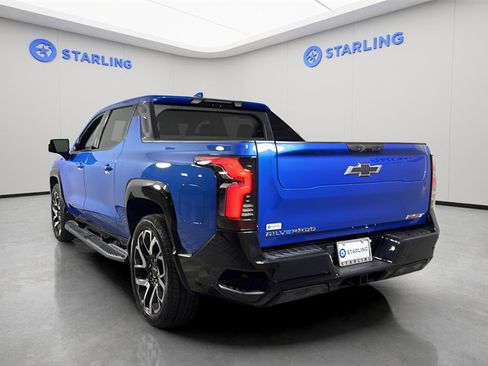 Certified 2025 Chevrolet Silverado EV RST image 6