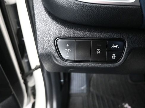 Used 2022 Kia Seltos S image 19