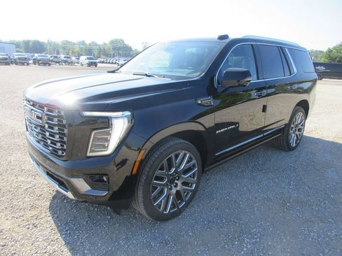 New 2026 GMC Yukon Denali Ultimate AWD/4WD image 9