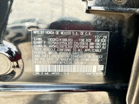 Certified 2025 Honda HR-V Sport image 2