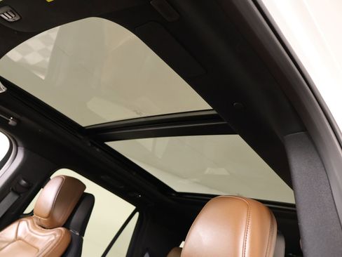Certified 2024 Lincoln Navigator Reserve AWD/4WD image 17