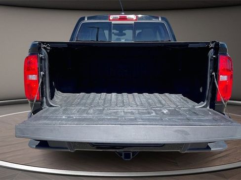 Used 2020 Chevrolet Colorado Z71 image 16