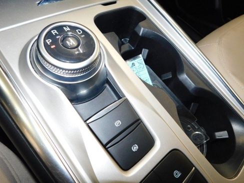 Used 2021 Ford Explorer Limited w/ Hybrid Equipment Group 310A image 25