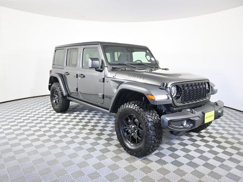 Used 2024 Jeep Wrangler Unlimited Sport AWD/4WD image 9