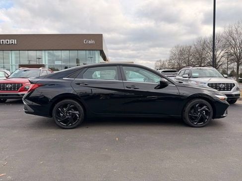 New 2026 Hyundai Elantra Sport FWD image 8