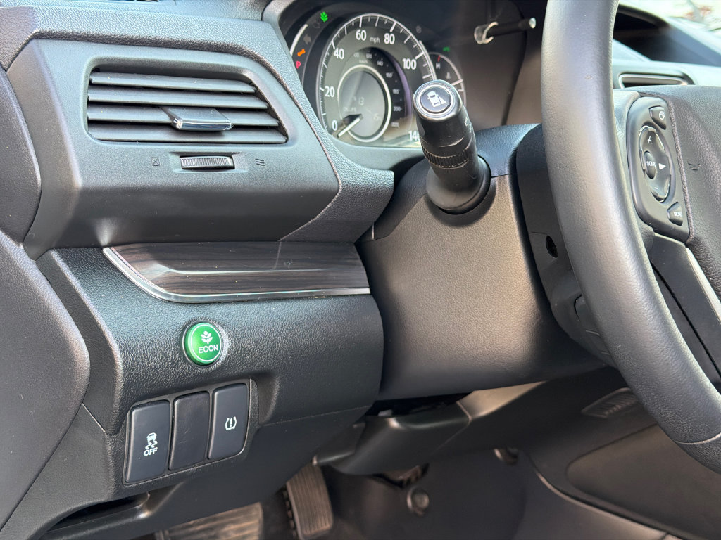 Used 2015 Honda CR-V EX-L image 16