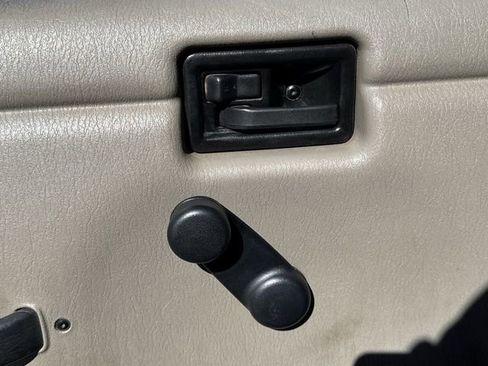 Used 2003 Jeep Wrangler Sahara image 21