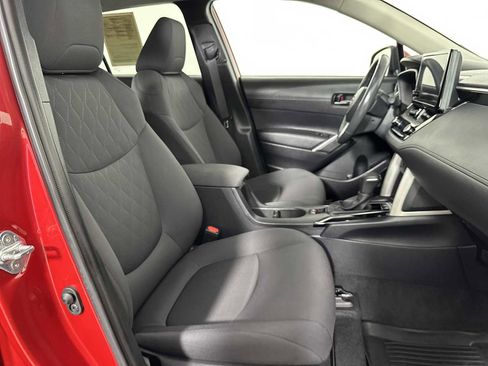 Used 2024 Toyota Corolla Cross LE image 26