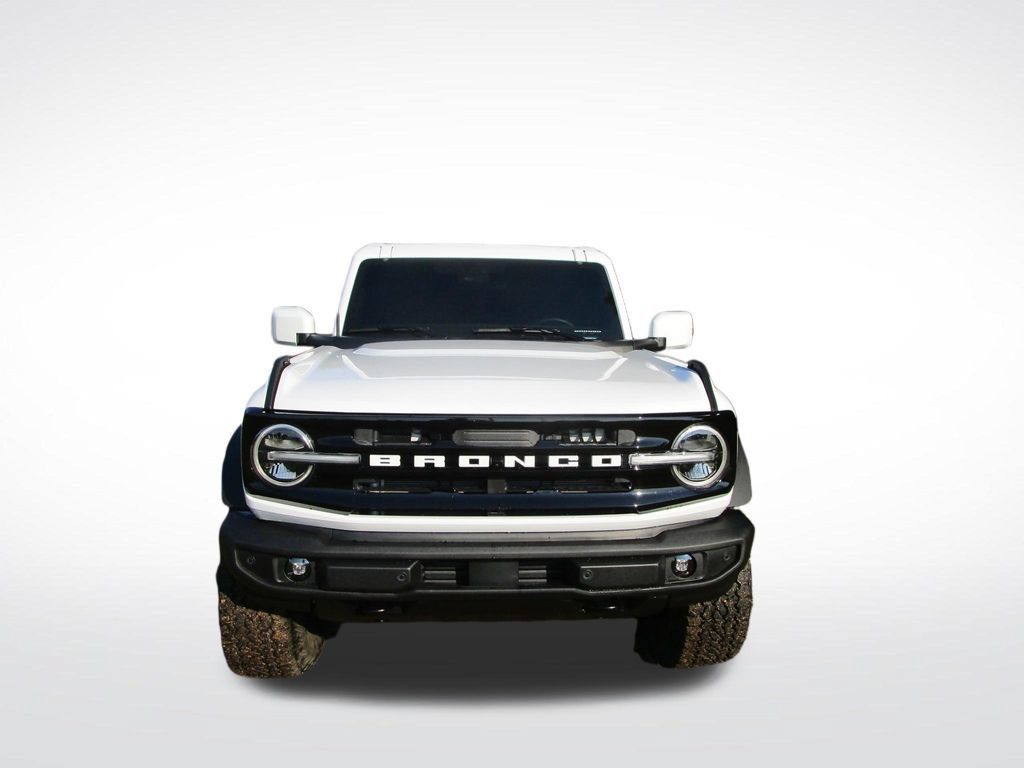 Used 2026 Ford Bronco Outer Banks w/ Sasquatch Package AWD/4WD image 5