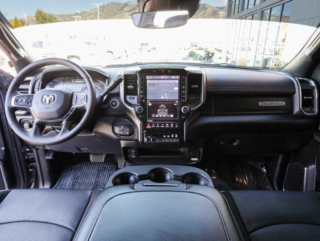 Used 2026 RAM 2500 Laramie AWD/4WD image 17