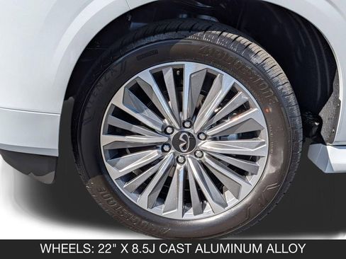 New 2026 INFINITI QX80 Luxe image 10
