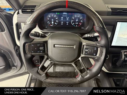 Used 2022 Land Rover Defender 110 X-Dynamic SE AWD/4WD image 22