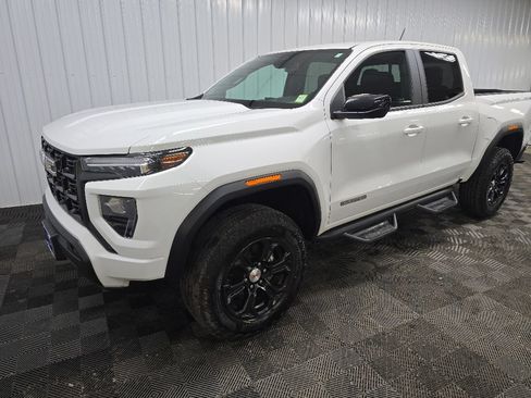 Used 2023 GMC Canyon Elevation w/ Elevation Premium Package AWD/4WD image 8
