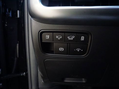 New 2026 Hyundai Ioniq 9 SEL image 16