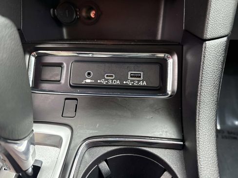 Certified 2025 Subaru Ascent Premium w/ Premium Package image 31