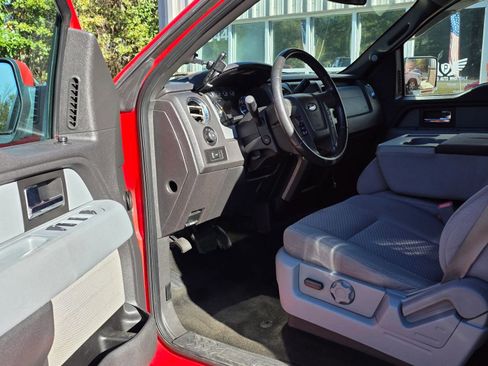 Used 2012 Ford F150 XLT w/ XLT Chrome Pkg image 9