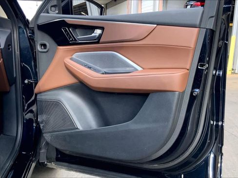 Used 2025 Acura MDX FWD w/ Technology Package image 21