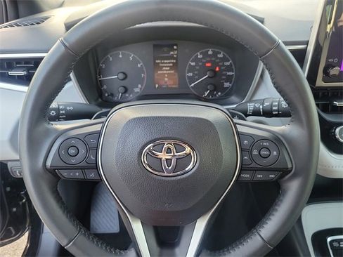 Used 2024 Toyota Corolla SE image 14