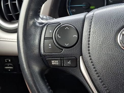 Used 2018 Toyota RAV4 Limited AWD/4WD image 22