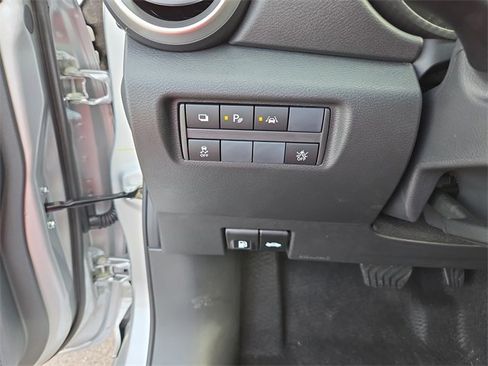 New 2025 Nissan Versa S w/ Trunk Package image 18