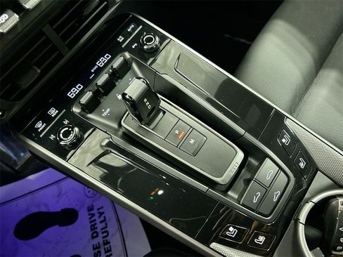 Certified 2025 Porsche 911 Carrera image 18