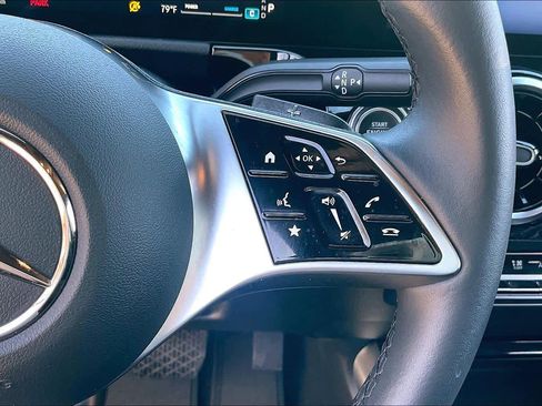 Used 2025 Mercedes-Benz GLA 250 image 24