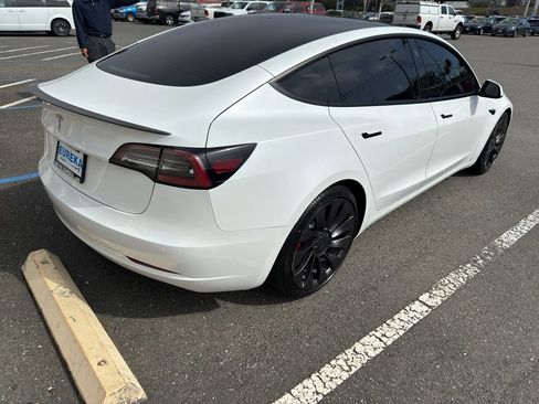 Used 2021 Tesla Model 3 Performance image 15