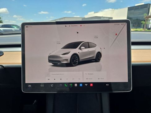 Used 2023 Tesla Model Y Long Range AWD/4WD image 25
