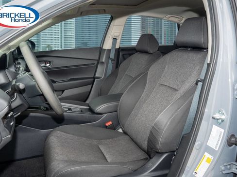 Certified 2025 Honda Accord SE image 15