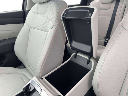 New 2026 Hyundai Tucson SE image 18