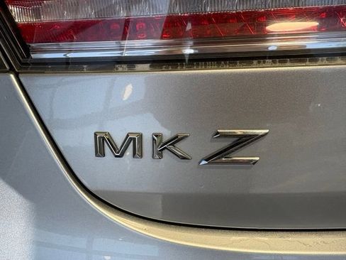 Used 2017 Lincoln MKZ Select w/ Technology Package AWD/4WD image 12