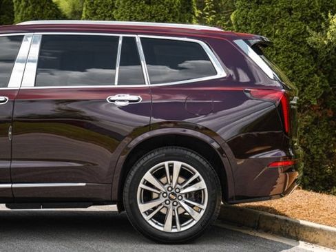 Used 2020 Cadillac XT6 Premium Luxury AWD/4WD image 11
