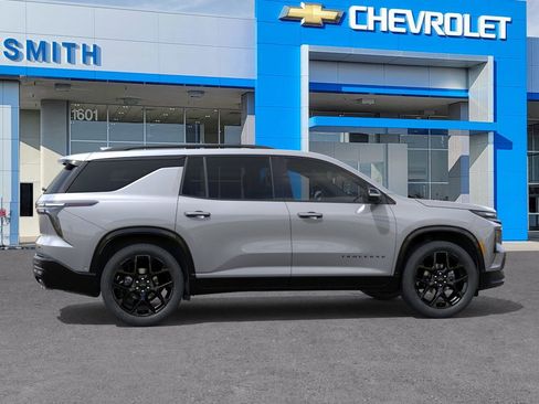 New 2026 Chevrolet Traverse RS image 5
