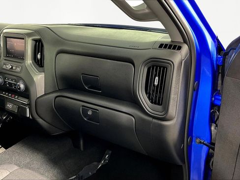 Used 2025 Chevrolet Silverado 1500 Custom image 28