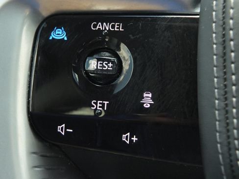 Used 2025 INFINITI QX80 Sensory AWD/4WD image 35