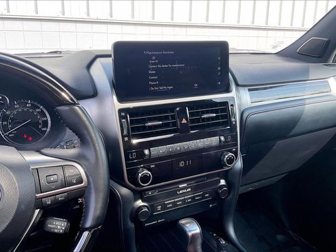 Used 2023 Lexus GX 460 Premium w/ Premium Package AWD/4WD image 7