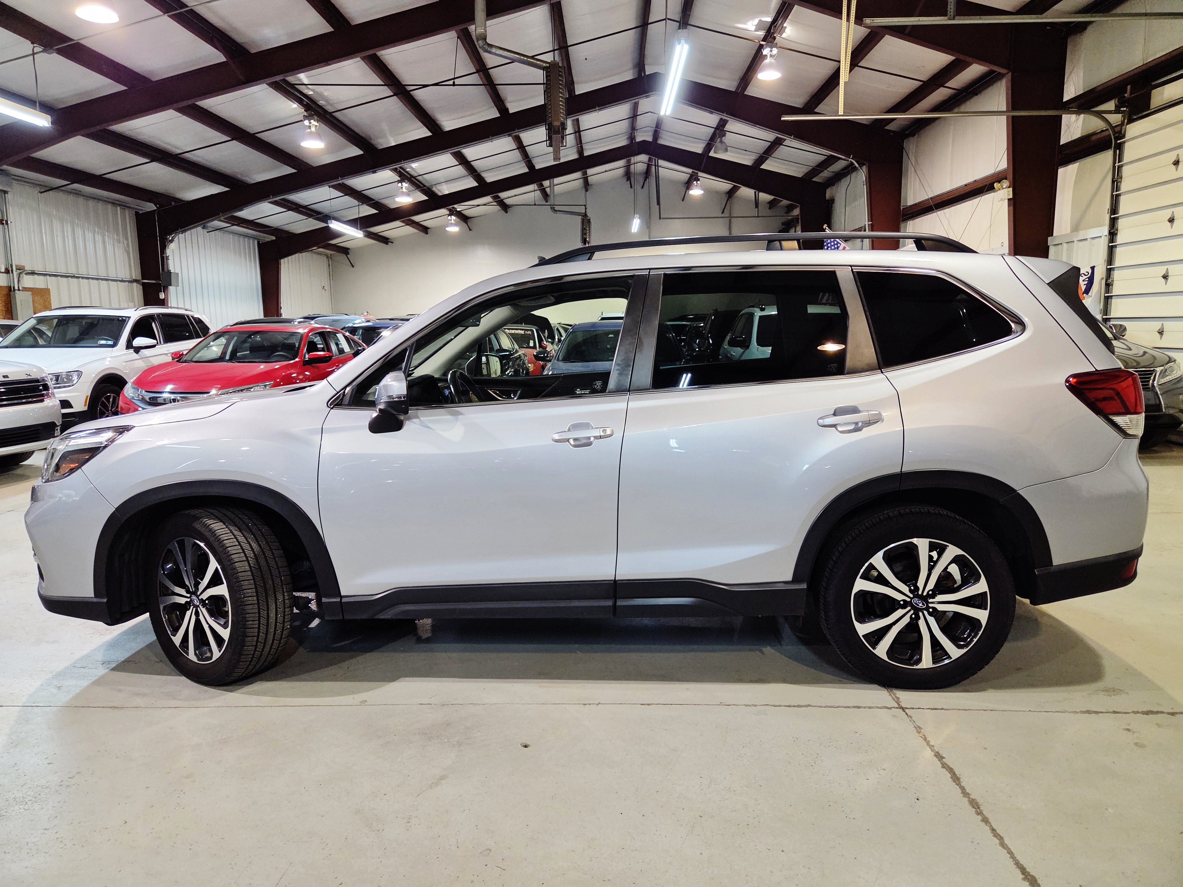 Used 2019 Subaru Forester Limited w/ Popular Package #3 AWD/4WD image 6