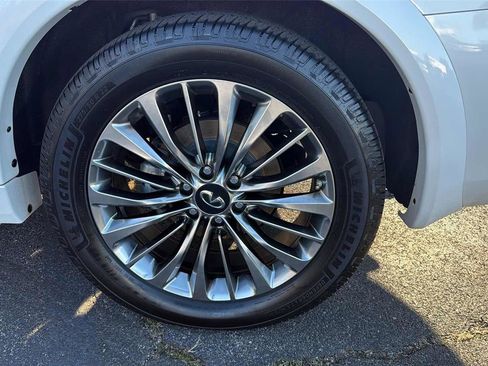 Used 2021 INFINITI QX80 Sensory w/ All-Season Package image 27