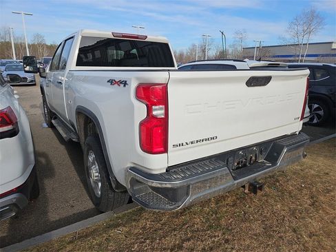 Used 2020 Chevrolet Silverado 2500 LTZ image 2