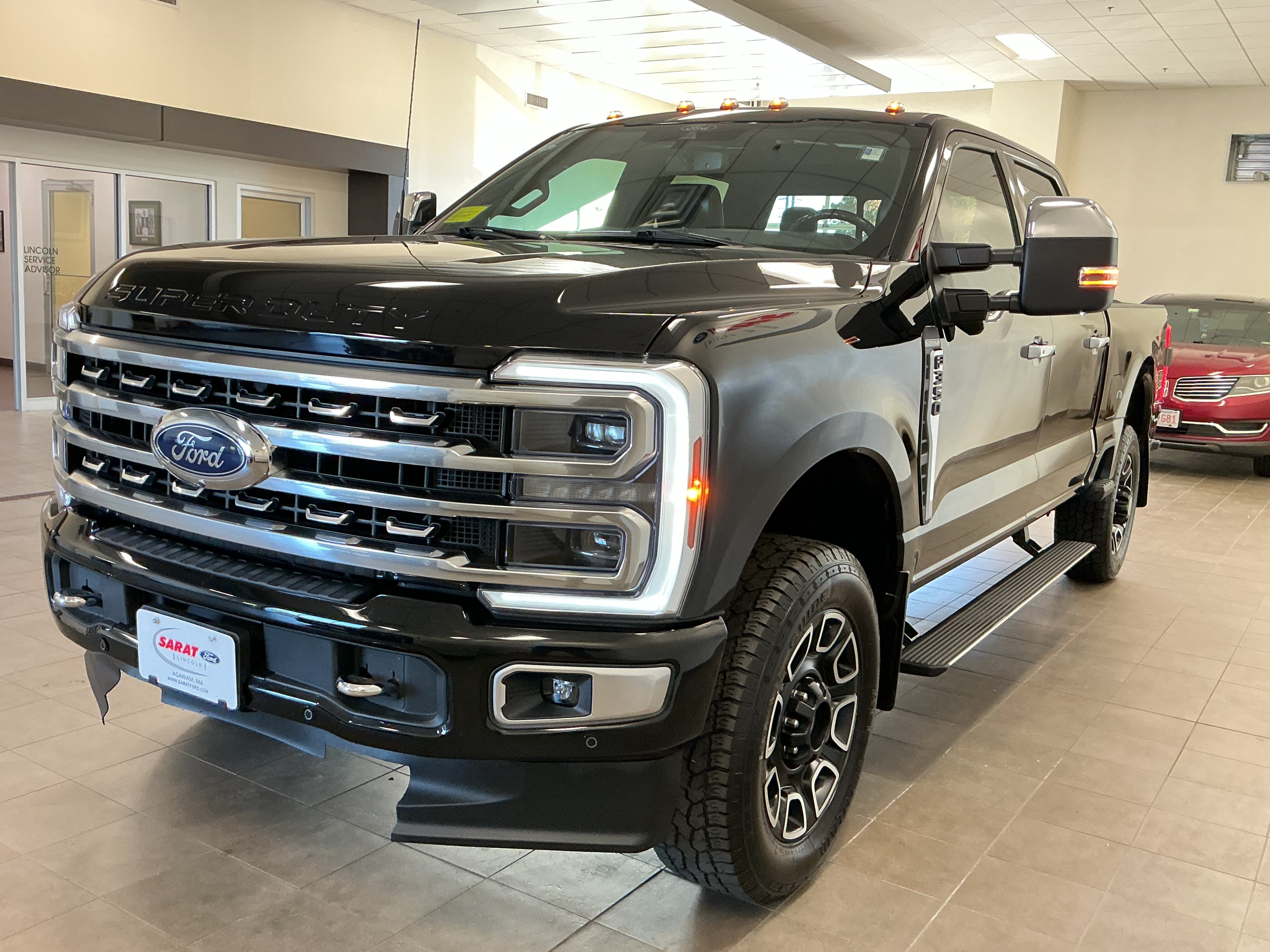 Used 2024 Ford F350 Platinum w/ FX4 Off-Road Package AWD/4WD image 4