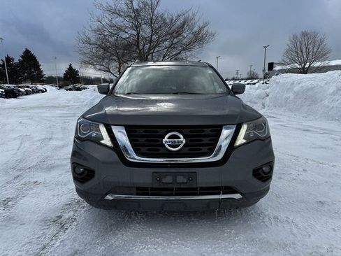 Certified 2019 Nissan Pathfinder SV image 2