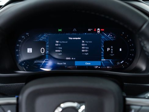 New 2026 Volvo XC40 B5 Ultra w/ Climate Package image 18