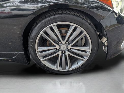 Used 2015 INFINITI Q50 Premium w/ Deluxe Touring Package image 10