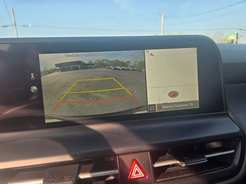 Used 2024 Kia Seltos EX image 11