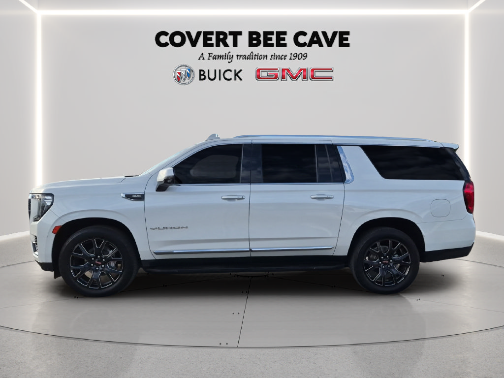 Used 2023 GMC Yukon XL SLT w/ SLT Luxury Package AWD/4WD image 4