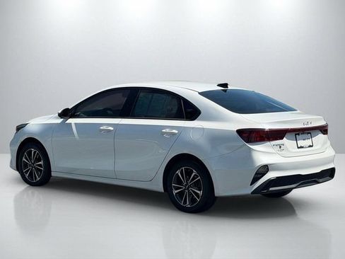 Certified 2024 Kia Forte LXS w/ LXS Technology Package FWD image 6